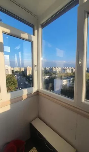 Valea Ialomitei, metrou 2 min., apartament 2 camere, modern, decomandat,