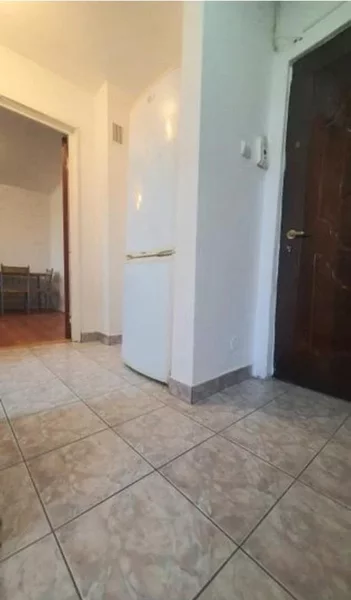 Valea Ialomitei, metrou 2 min., apartament 2 camere, modern, decomandat,