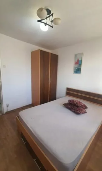 Valea Ialomitei, metrou 2 min., apartament 2 camere, modern, decomandat,
